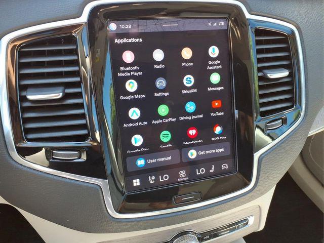 2023 Volvo XC90 Recharge T8 Plus Dark Theme 7-Seater