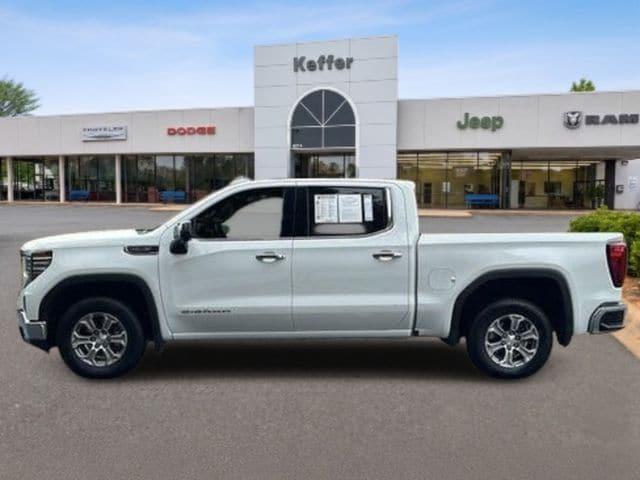 2025 GMC Sierra 1500 2WD Crew Cab Short Box SLT