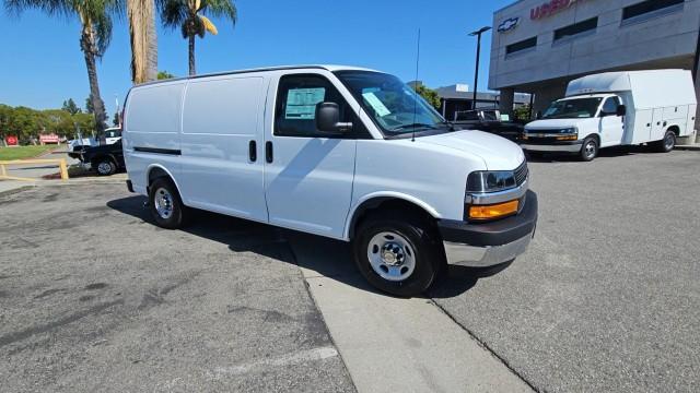2026 Chevrolet Express Cargo Van 2500 Regular Wheelbase, WT, RWD