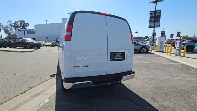 2026 Chevrolet Express Cargo Van 2500 Regular Wheelbase, WT, RWD