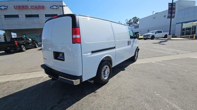 2026 Chevrolet Express Cargo Van 2500 Regular Wheelbase, WT, RWD