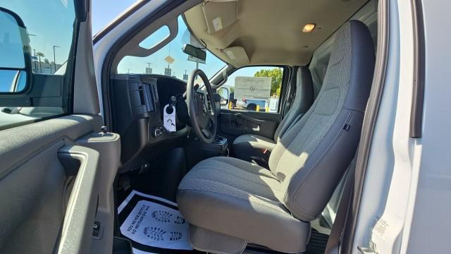 2026 Chevrolet Express Cargo Van 2500 Regular Wheelbase, WT, RWD