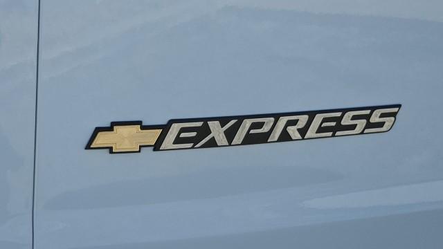 2026 Chevrolet Express Cargo Van 2500 Regular Wheelbase, WT, RWD
