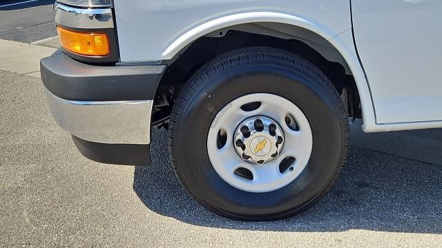 2026 Chevrolet Express Cargo Van 2500 Regular Wheelbase, WT, RWD