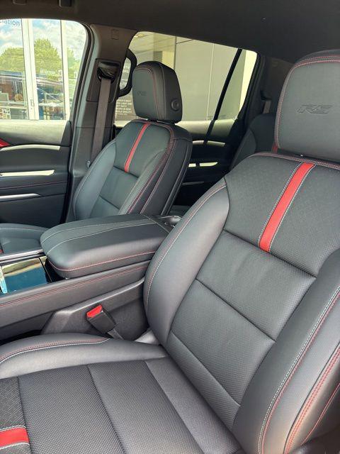 2026 Chevrolet Traverse FWD RS