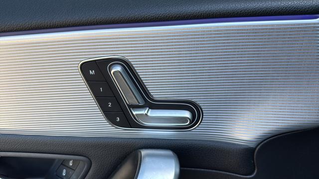 2022 Mercedes-Benz A 220 A 220