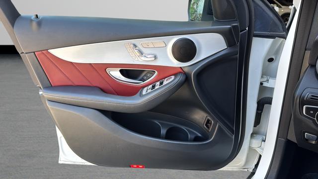 2022 Mercedes-Benz GLC SUV