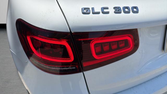 2022 Mercedes-Benz GLC SUV