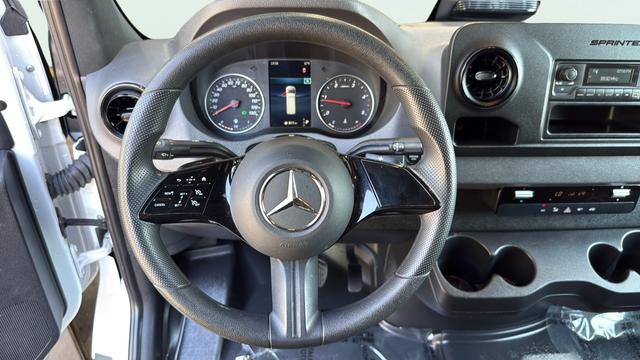 2025 Mercedes-Benz Sprinter 2500 Standard Roof 4-Cyl Diesel HO