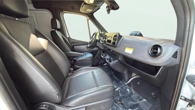 2025 Mercedes-Benz Sprinter 2500 Standard Roof 4-Cyl Diesel HO