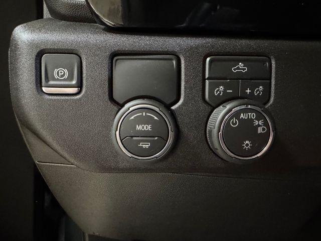 2026 Chevrolet Silverado 1500 2WD Crew Cab Short Bed LT