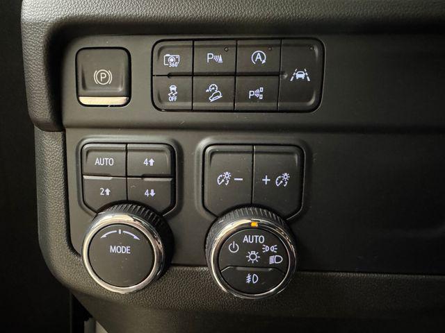 2025 Chevrolet Suburban 4WD Z71