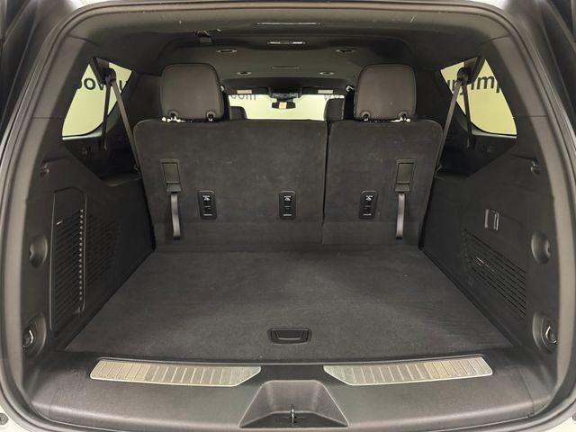 2025 Chevrolet Suburban 4WD Z71