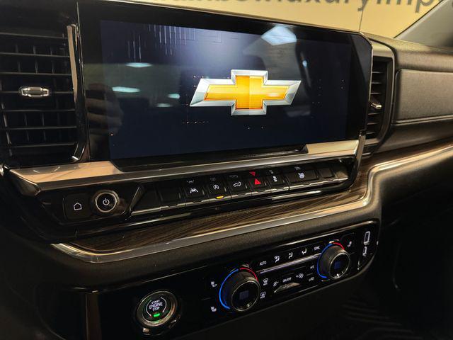 2024 Chevrolet Silverado 1500 4WD Crew Cab Short Bed LT with 2FL