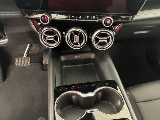 2024 Chevrolet V Blazer eAWD 2LT
