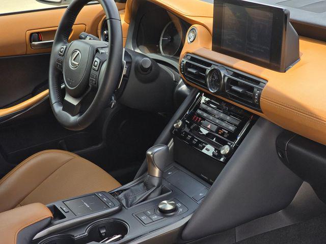 2024 Lexus IS 350 F SPORT Design