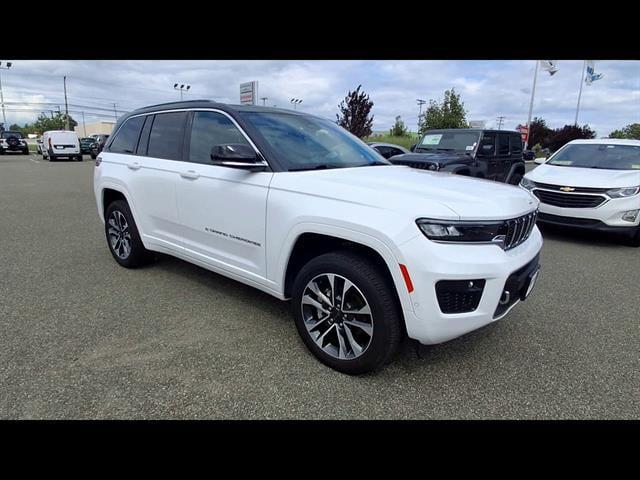 2024 Jeep Grand Cherokee Overland - Photo 2