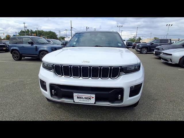 2024 Jeep Grand Cherokee Overland - Photo 3