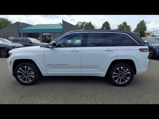 2024 Jeep Grand Cherokee Overland - Photo 5