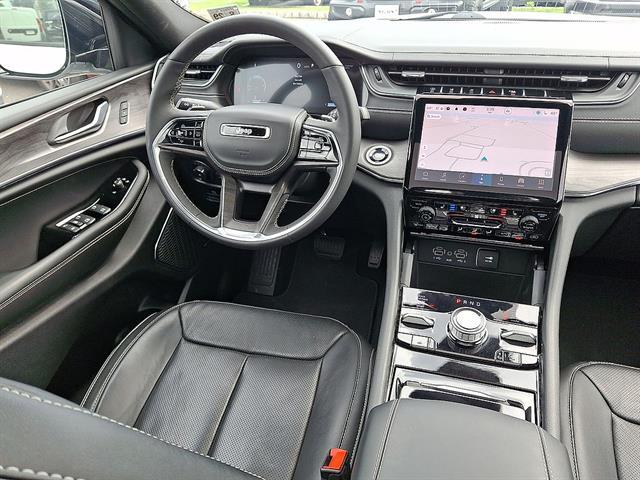 2024 Jeep Grand Cherokee Overland - Photo 15