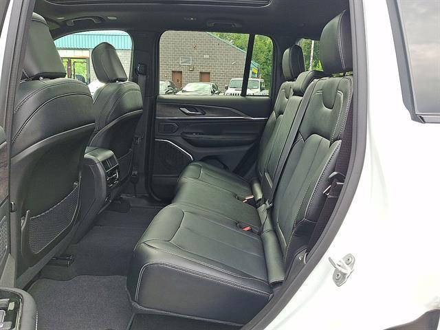 2024 Jeep Grand Cherokee Overland - Photo 26