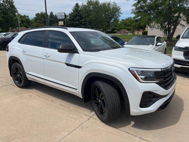 2026 Volkswagen Atlas Cross Sport SEL R-Line Black for sale in Normal, IL