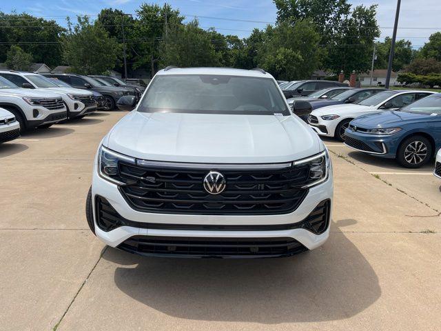 2026 Volkswagen Atlas Cross Sport SEL R-Line Black
