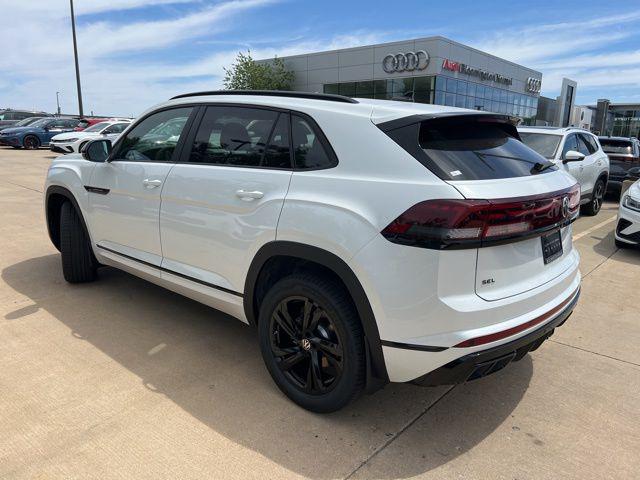 2026 Volkswagen Atlas Cross Sport SEL R-Line Black