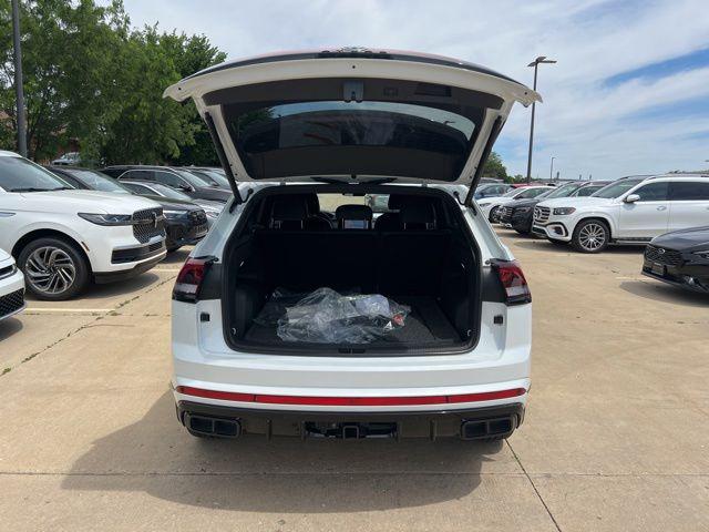 2026 Volkswagen Atlas Cross Sport SEL R-Line Black