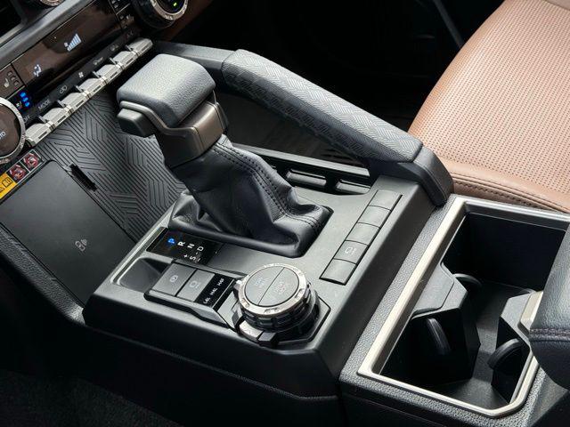 2025 Toyota 4Runner Platinum