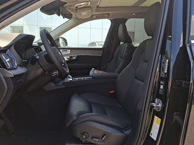 2026 Volvo XC90 Plug-In Hybrid Ultra, T8 AWD, Electric/Gasoline, Bright, 7 Seats