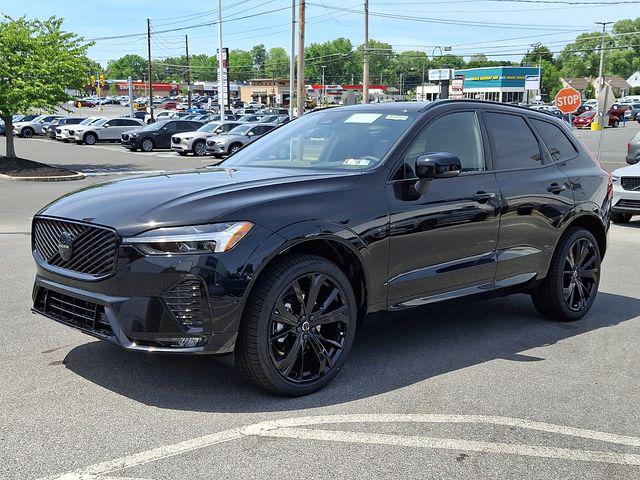 2026 Volvo XC60 B5 Ultra Black Edition