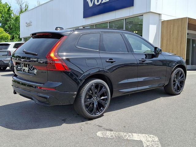 2026 Volvo XC60 B5 Ultra Black Edition