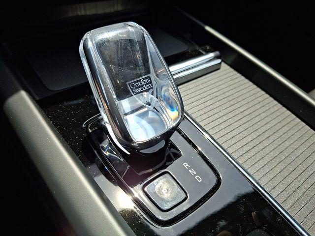 2026 Volvo XC60 B5 Ultra Black Edition