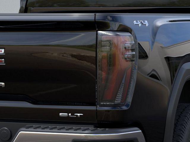 2026 GMC Sierra 2500HD Crew Cab, Standard Bed, SLT, 4WD