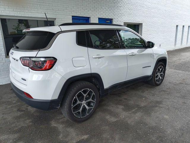 2024 Jeep Compass Latitude 4x4