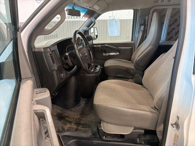 2021 GMC Savana 2500 Work Van