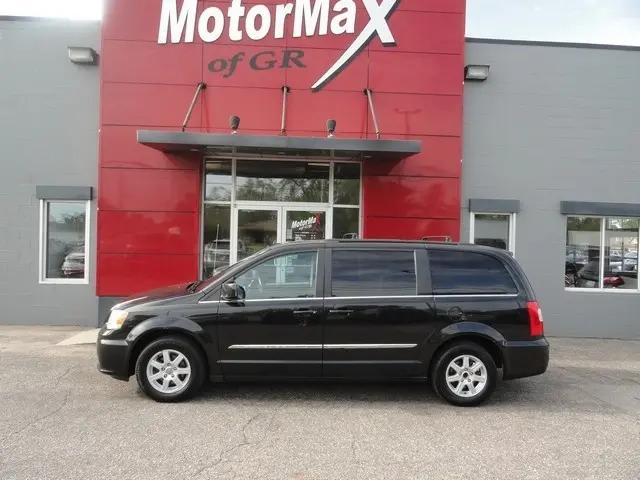 2012 Chrysler Town & Country Touring