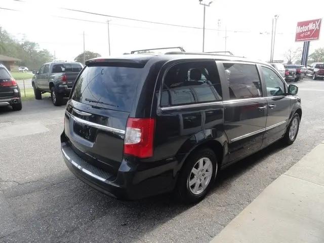 2012 Chrysler Town & Country Touring