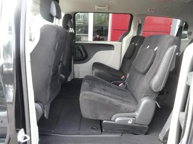 2012 Chrysler Town & Country Touring