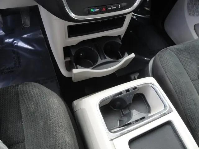 2012 Chrysler Town & Country Touring