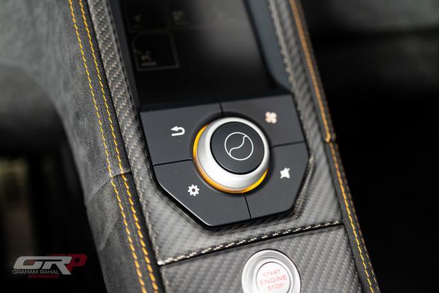2016 McLaren 675LT Spider