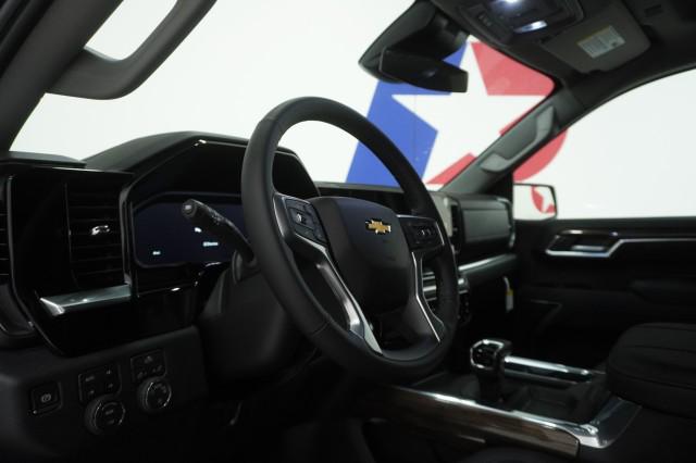 2026 Chevrolet Silverado 1500 4WD Crew Cab Standard Bed LT