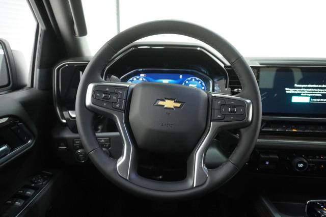 2026 Chevrolet Silverado 1500 4WD Crew Cab Standard Bed LT