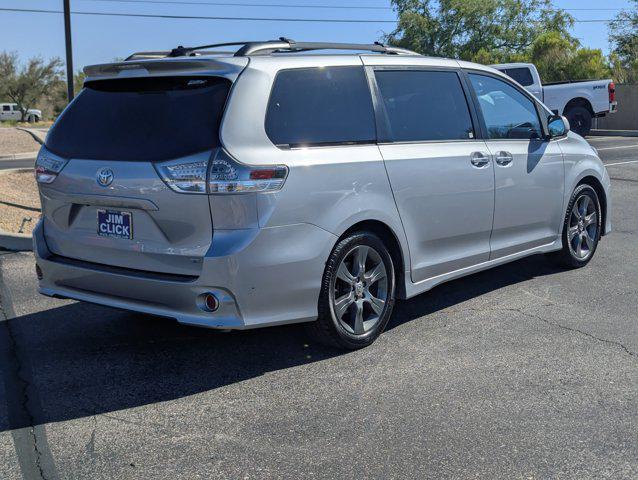2015 Toyota Sienna SE Premium 8 Passenger
