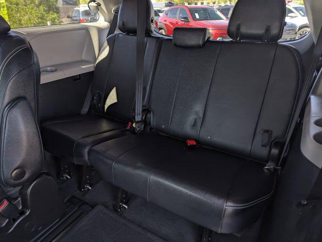 2015 Toyota Sienna SE Premium 8 Passenger