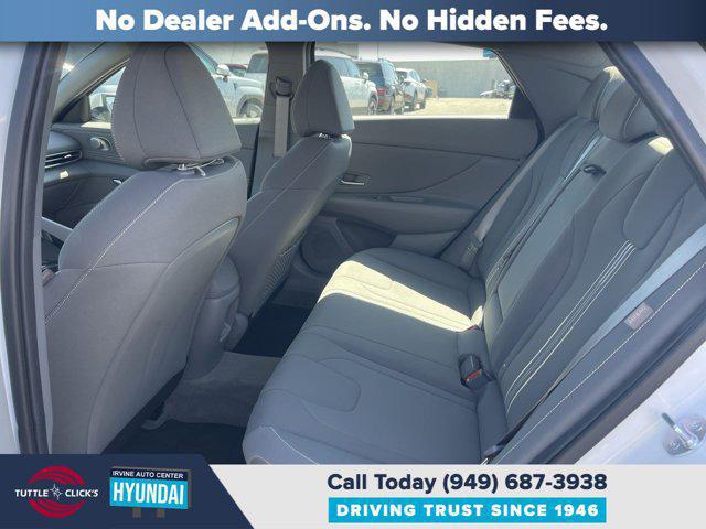 2025 Hyundai Elantra SEL Convenience