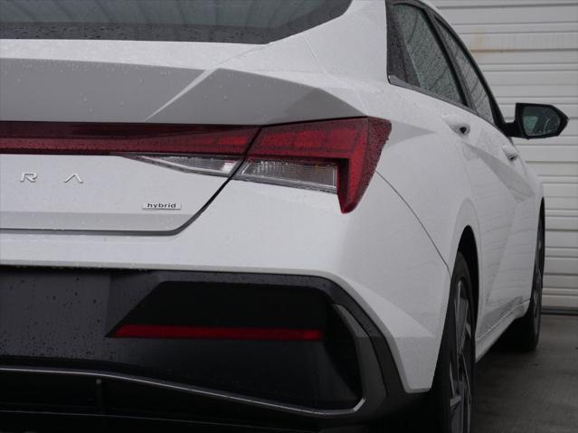 2025 Hyundai Elantra Hybrid Limited