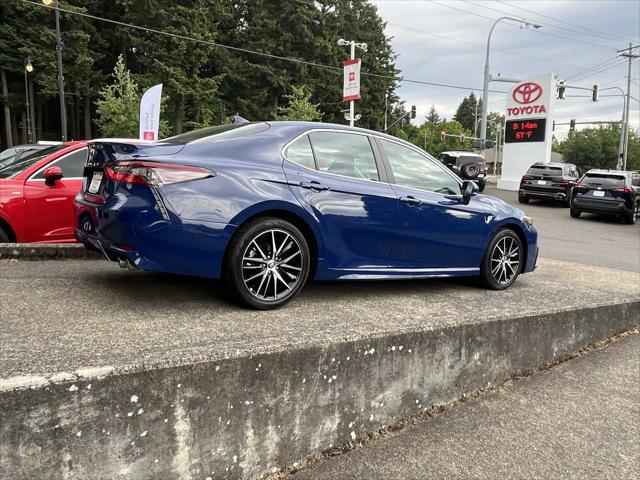 2024 Toyota Camry SE