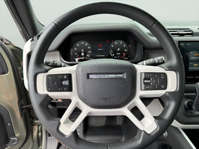2025 Land Rover Defender 110 P300